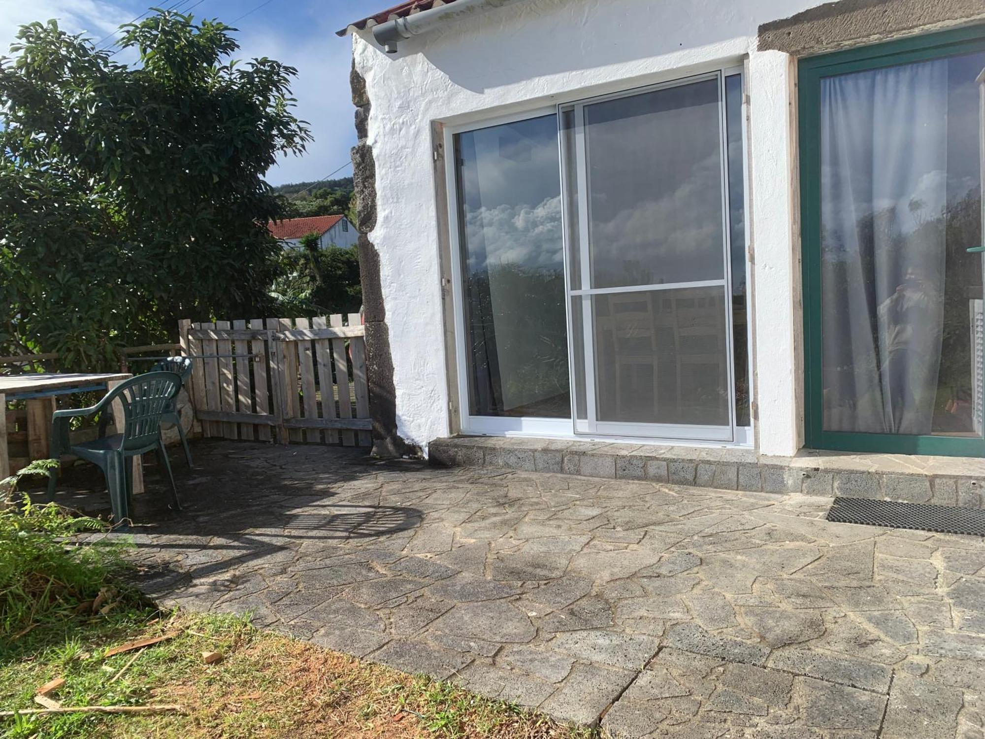 House With Forest View Lajes das Flores Esterno foto
