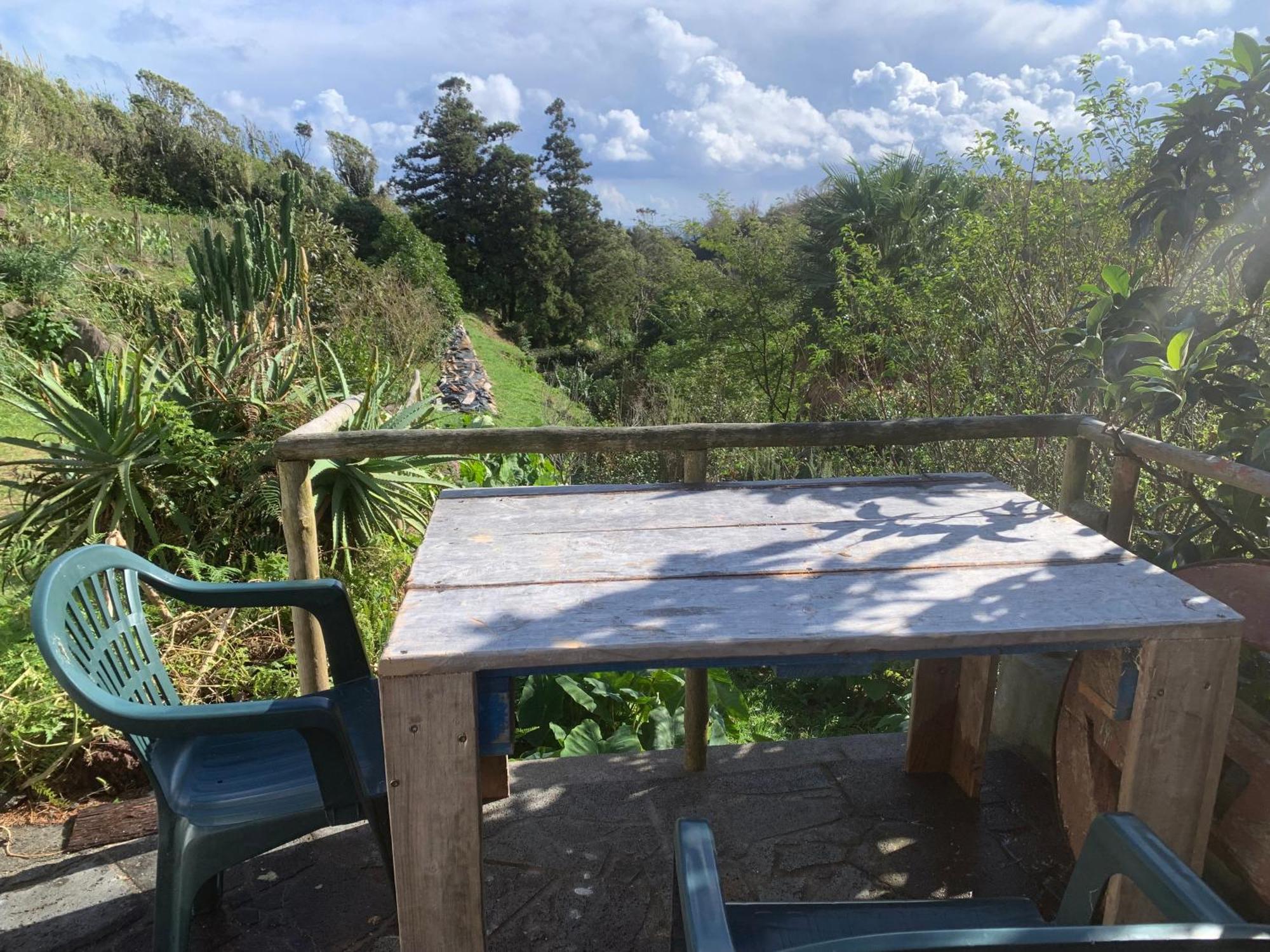 House With Forest View Lajes das Flores Esterno foto